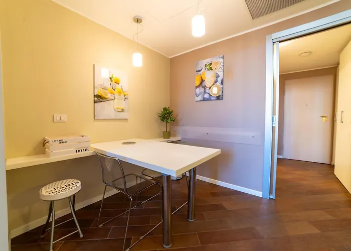 Mazzini Square * Como